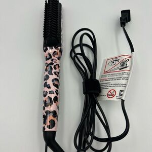 Calista Triangl Pro Heated Detailer Brush